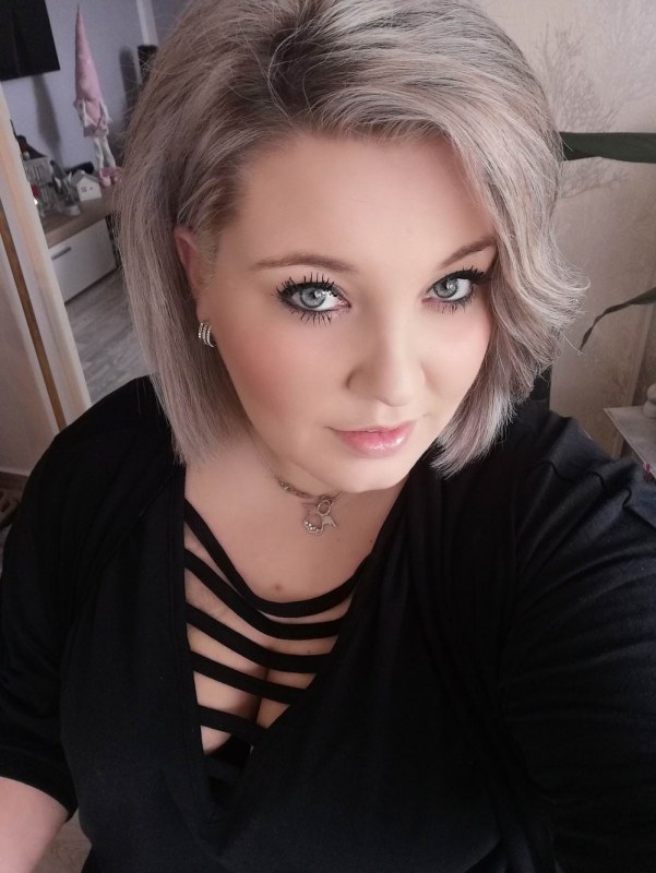 Plno�t�hl� modelky, plus size modelka, baculky