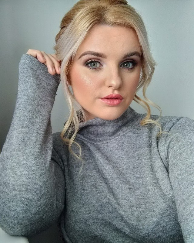 Plno�t�hl� modelky, plus size modelka, baculky
