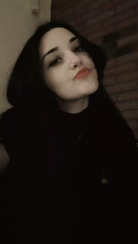 Plno�t�hl� modelky, plus size modelka, baculky, 124-VideoCapture_20250102-190951