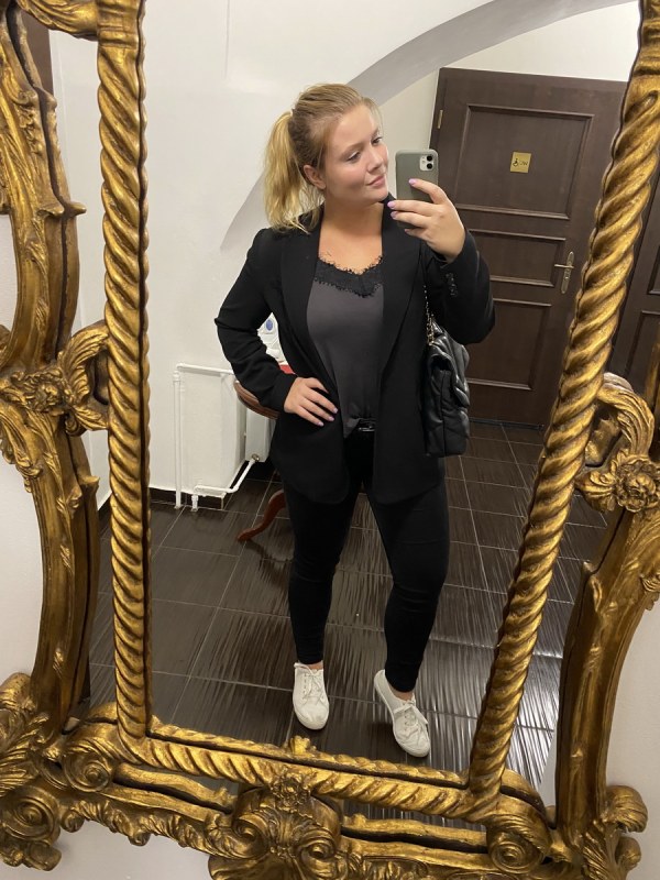 Plno�t�hl� modelky, plus size modelka, baculky