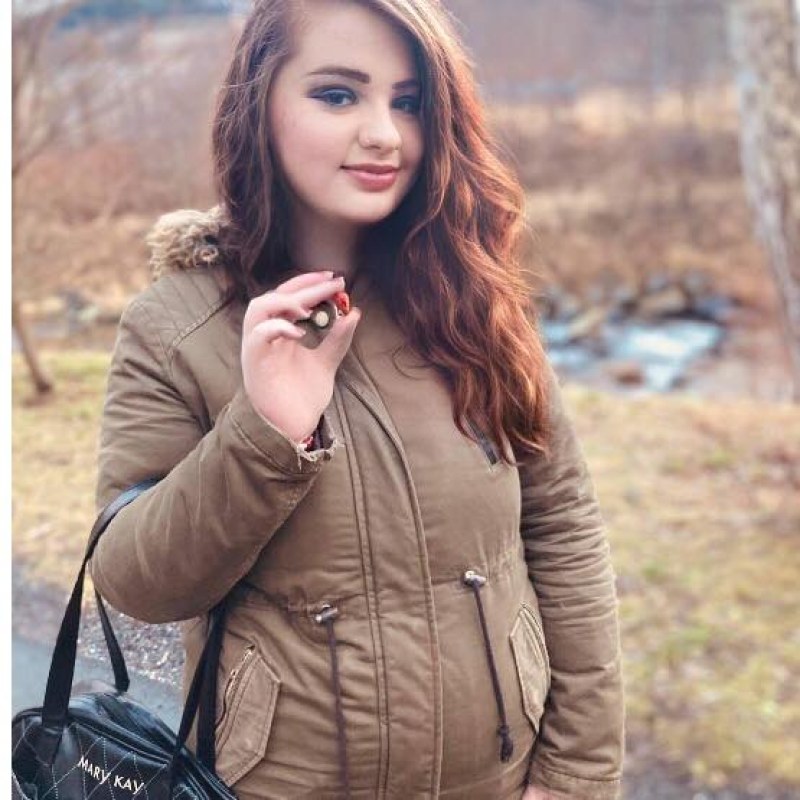 Plno�t�hl� modelky, plus size modelka, baculky