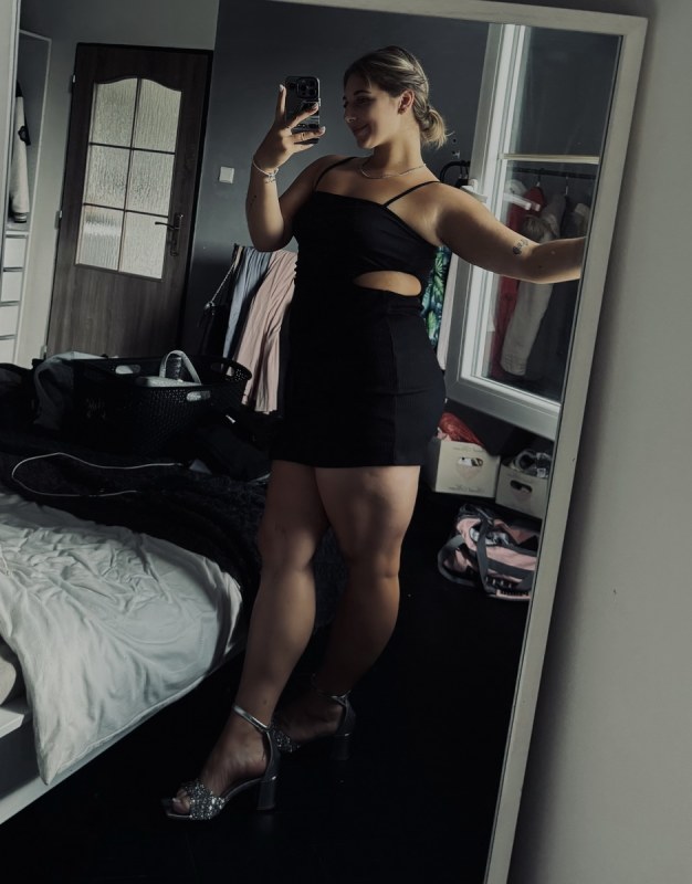 Plno�t�hl� modelky, plus size modelka, baculky