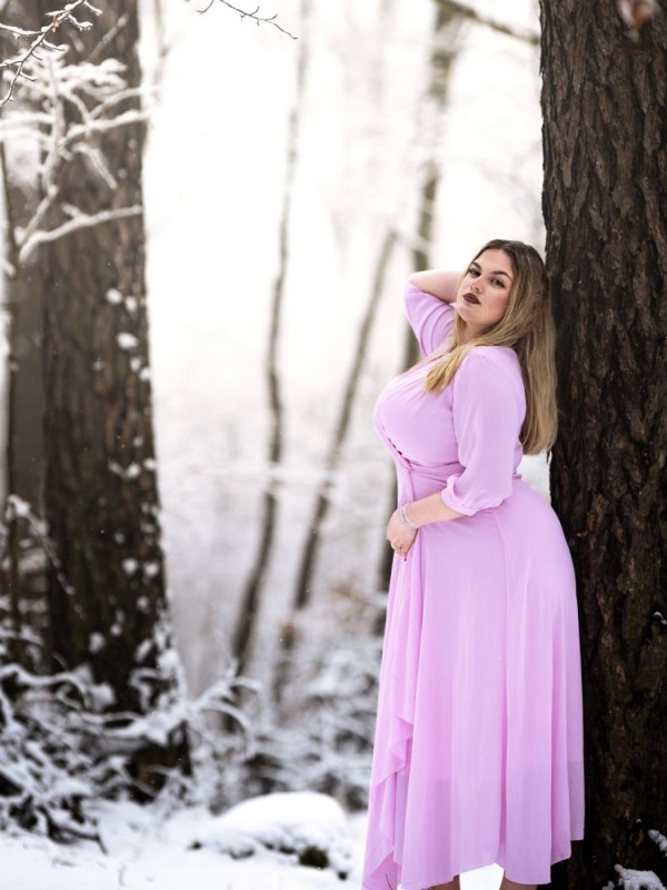 Plno�t�hl� modelky, plus size modelka, baculky