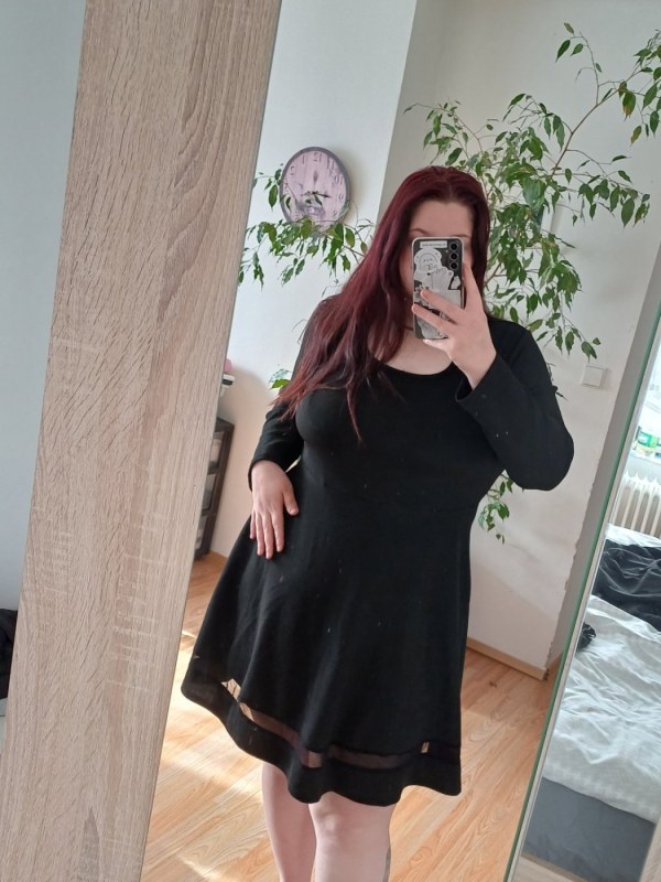 Plno�t�hl� modelky, plus size modelka, baculky