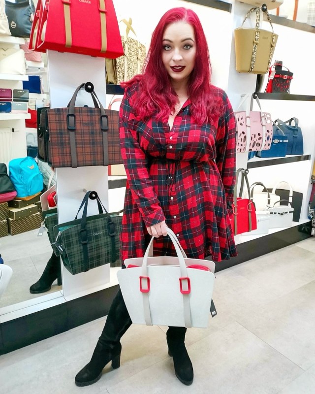 Plno�t�hl� modelky, plus size modelka, baculky