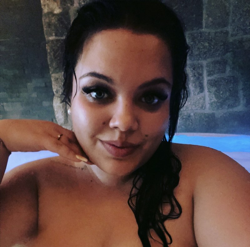Plno�t�hl� modelky, plus size modelka, baculky