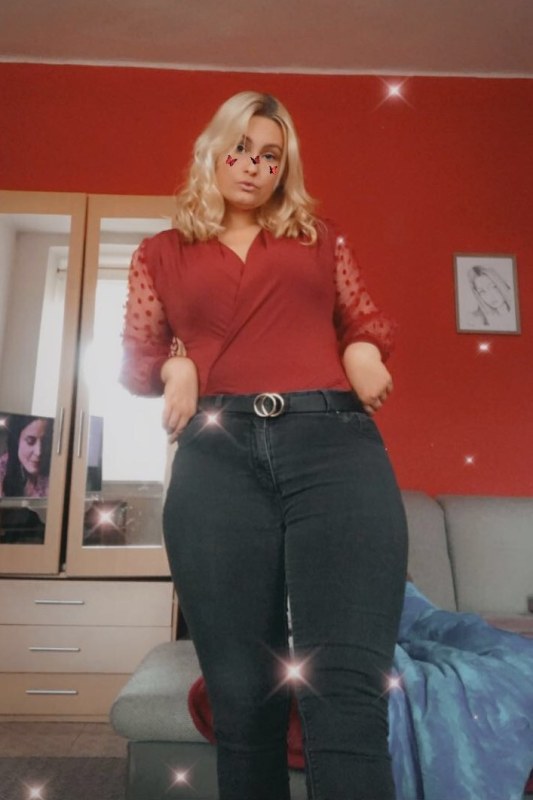 Plno�t�hl� modelky, plus size modelka, baculky