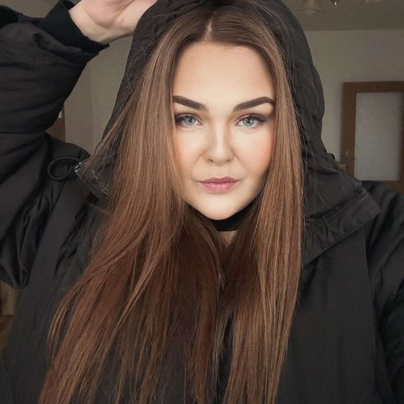 Plno�t�hl� modelky, plus size modelka, baculky