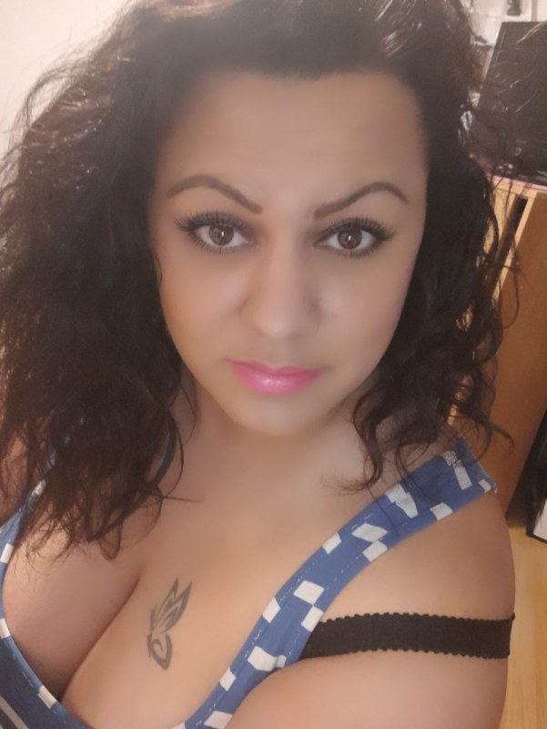 Plno�t�hl� modelky, plus size modelka, baculky
