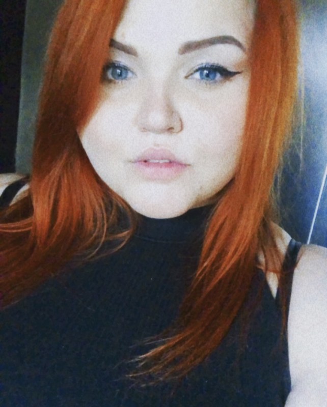 Plno�t�hl� modelky, plus size modelka, baculky