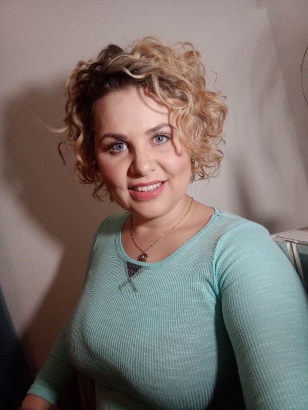 Plno�t�hl� modelky, plus size modelka, baculky
