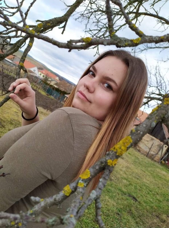 Plno�t�hl� modelky, plus size modelka, baculky