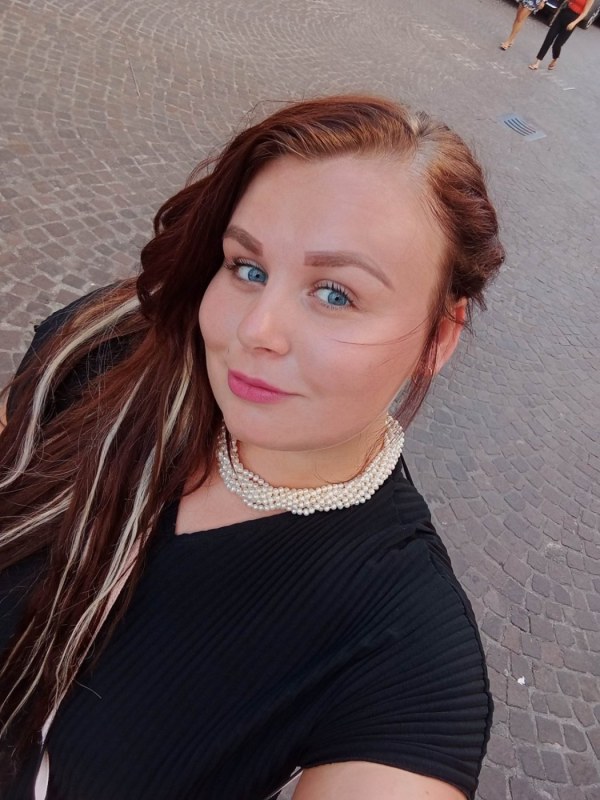 Plno�t�hl� modelky, plus size modelka, baculky