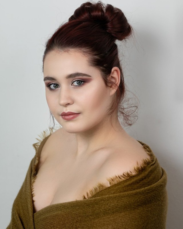Plno�t�hl� modelky, plus size modelka, baculky