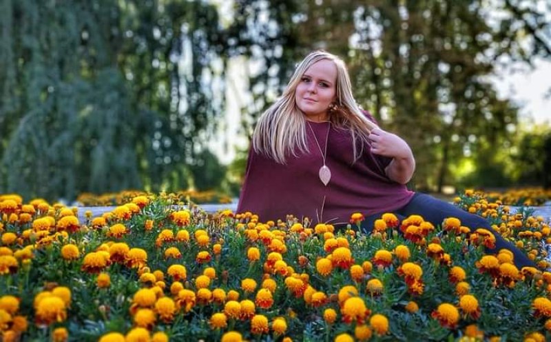 Plno�t�hl� modelky, plus size modelka, baculky, 653-inbound7257164861610079132