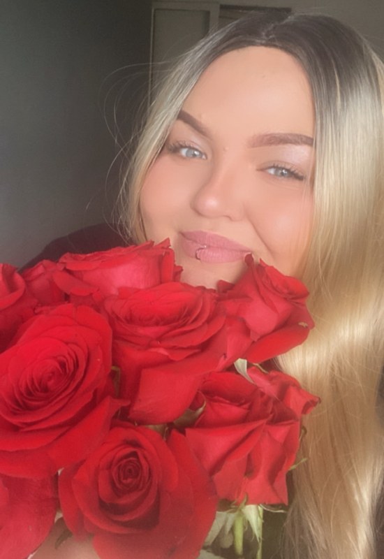 Plno�t�hl� modelky, plus size modelka, baculky
