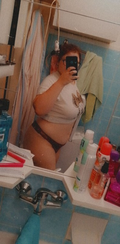Plno�t�hl� modelky, plus size modelka, baculky