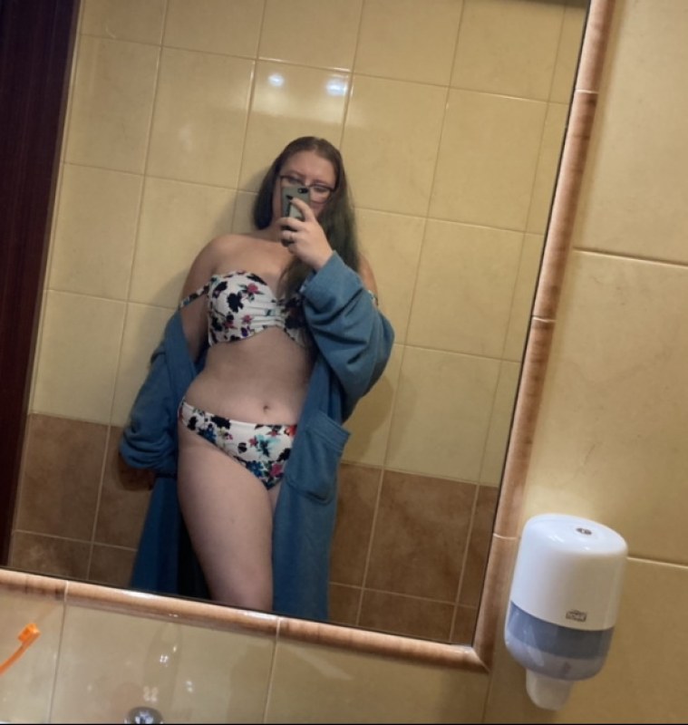 Plno�t�hl� modelky, plus size modelka, baculky