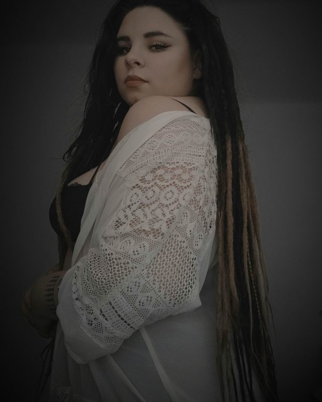 Plno�t�hl� modelky, plus size modelka, baculky