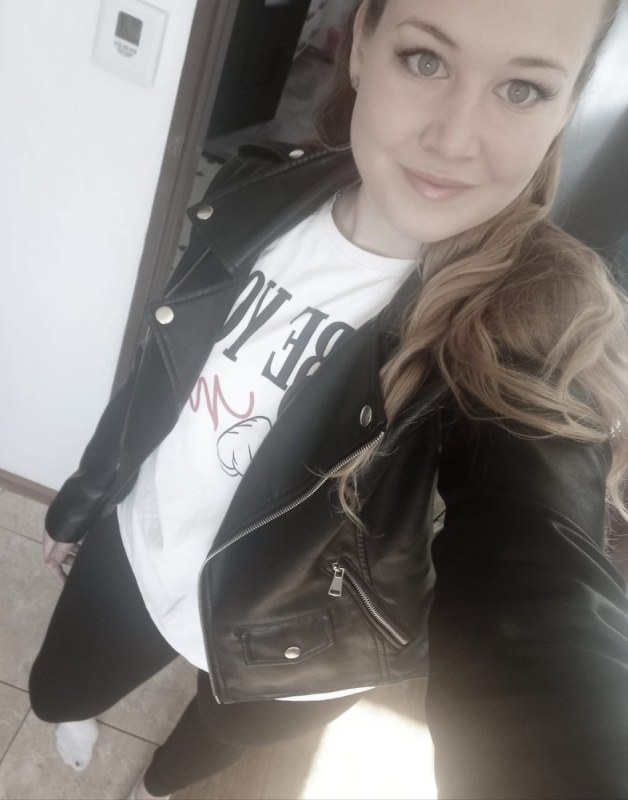 Plno�t�hl� modelky, plus size modelka, baculky