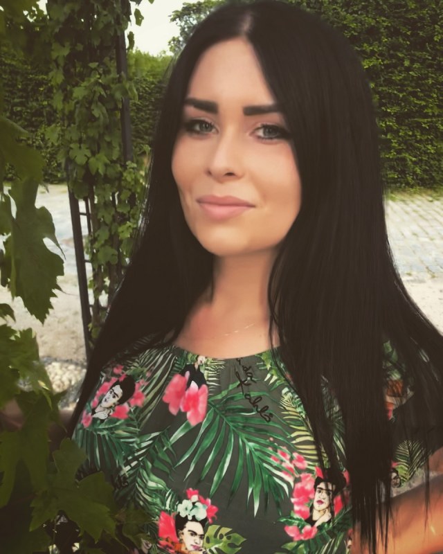 Plno�t�hl� modelky, plus size modelka, baculky