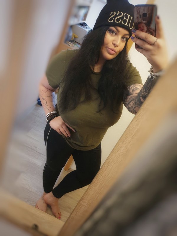 Plno�t�hl� modelky, plus size modelka, baculky