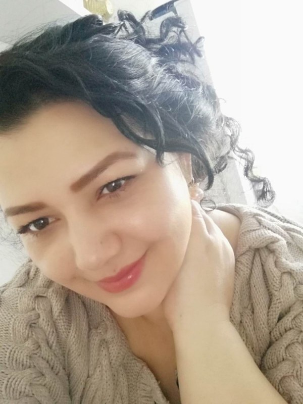 Plno�t�hl� modelky, plus size modelka, baculky, 863-inbound3745307843583656784