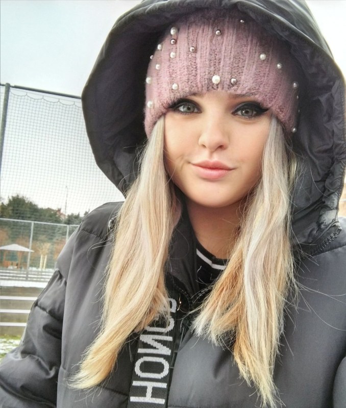 Plno�t�hl� modelky, plus size modelka, baculky, 916-IMG_20211208_134041_940