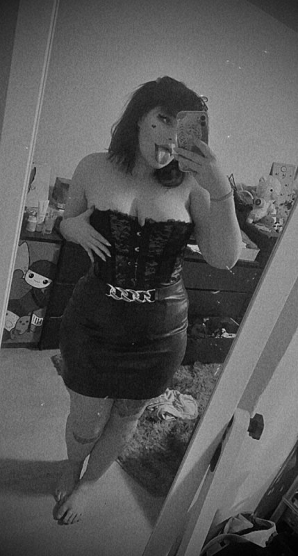 Plno�t�hl� modelky, plus size modelka, baculky