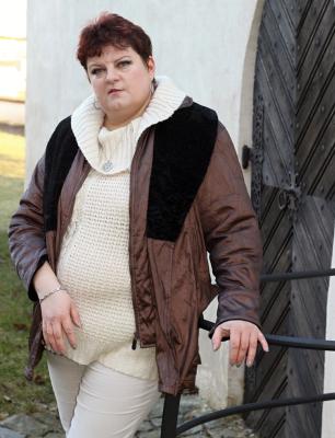 306-Ivana 118 x