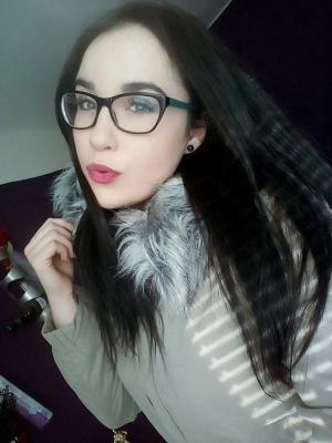 818-Adelaa